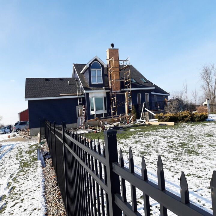 S L Construction Image