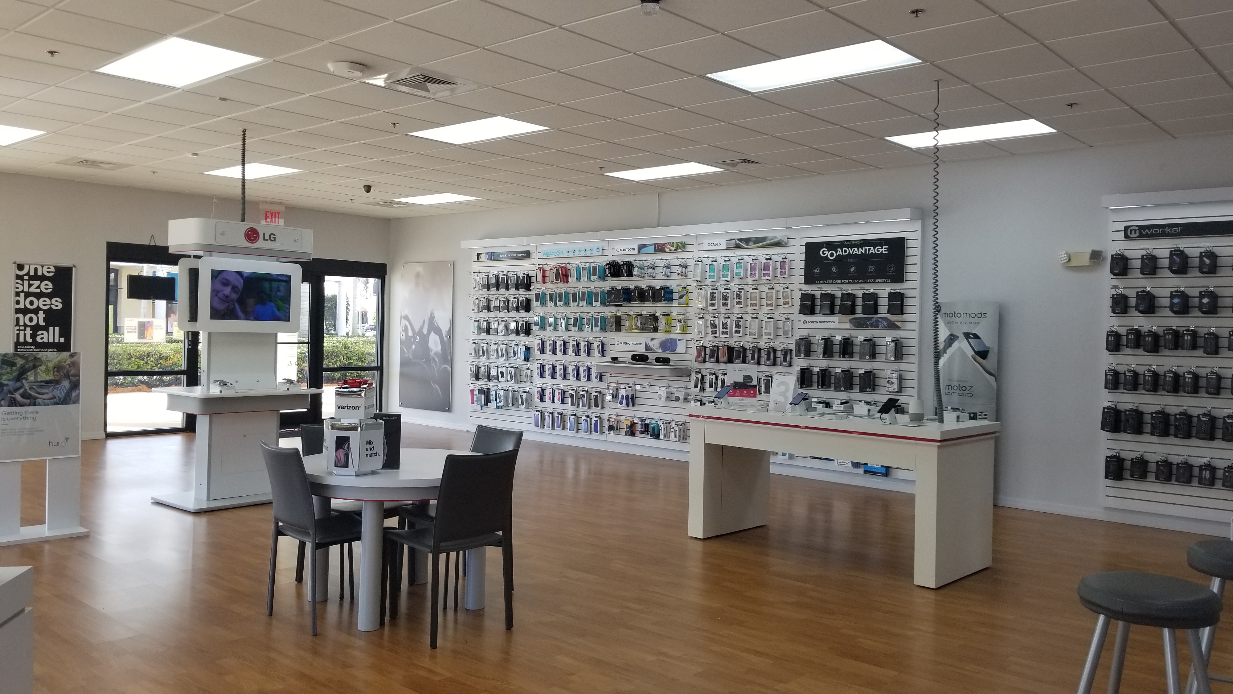 Verizon Authorized Retailer – GoWireless Photo