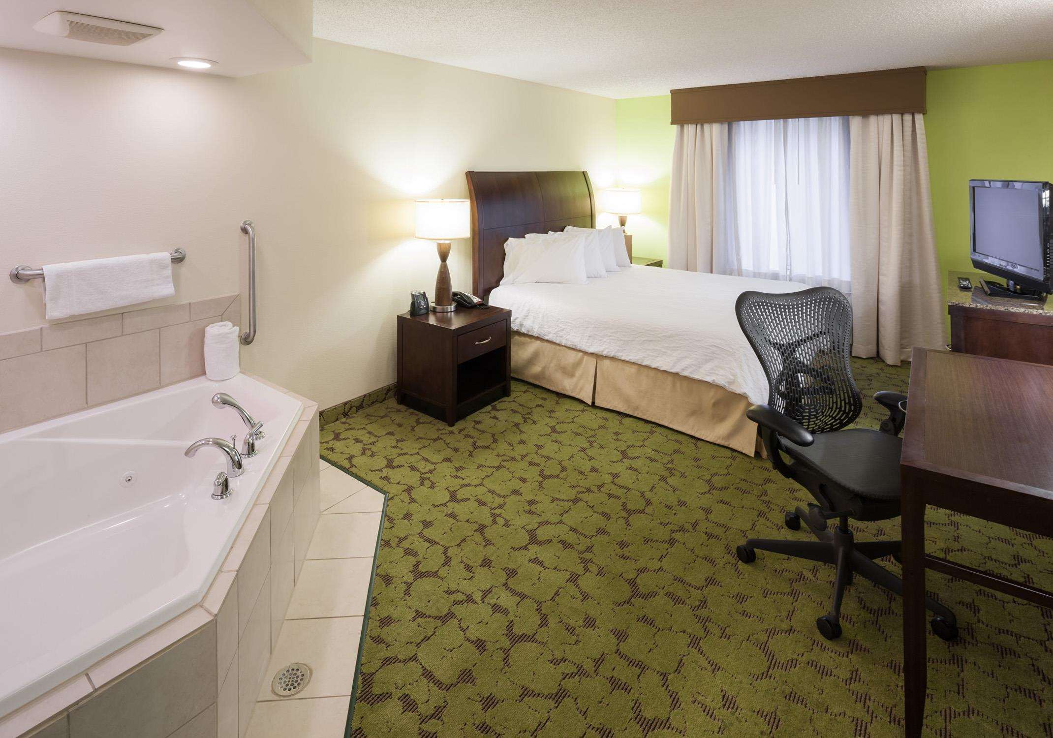 Hilton Garden Inn Merrillville Photo