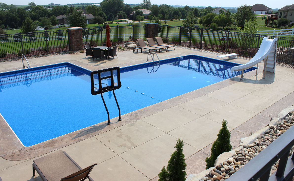 Outdoor Living Pool & Spa Photo