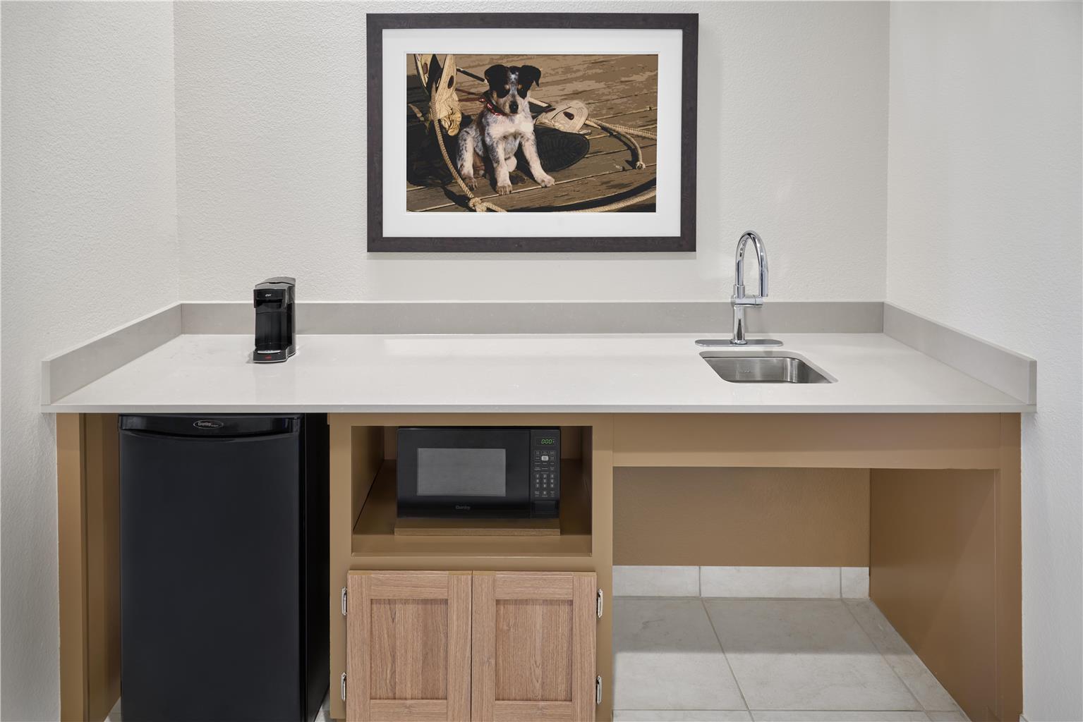 Hampton Inn Vernon Image