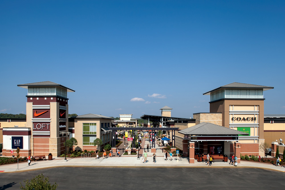 St. Louis Premium Outlets Photo