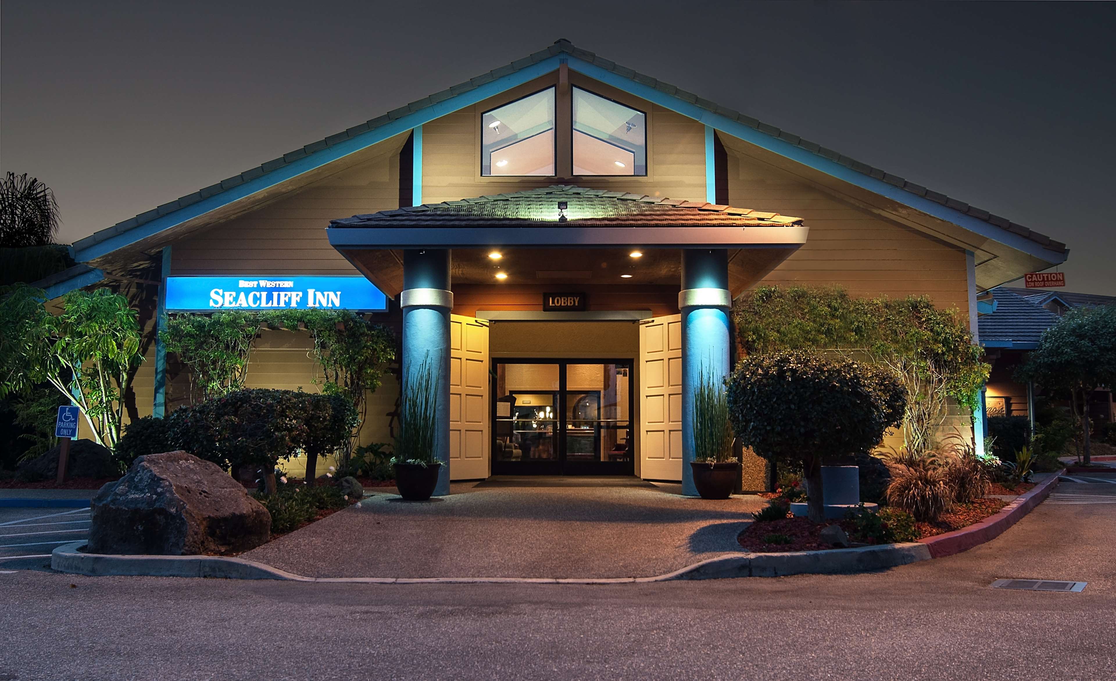 Best Western Seacliff Inn Photo