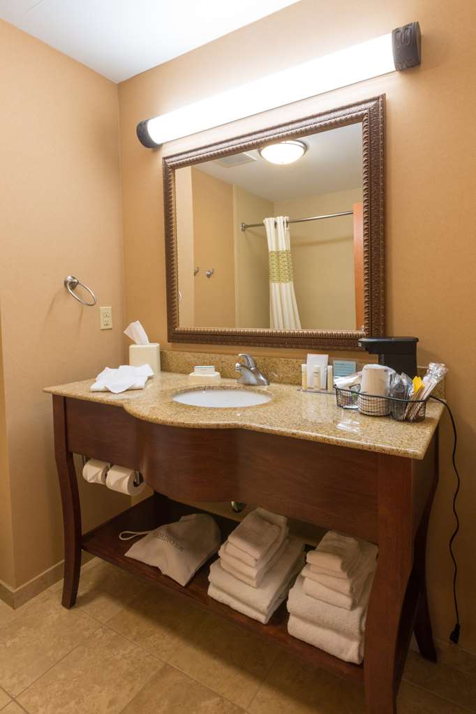 Hampton Inn Goshen Image