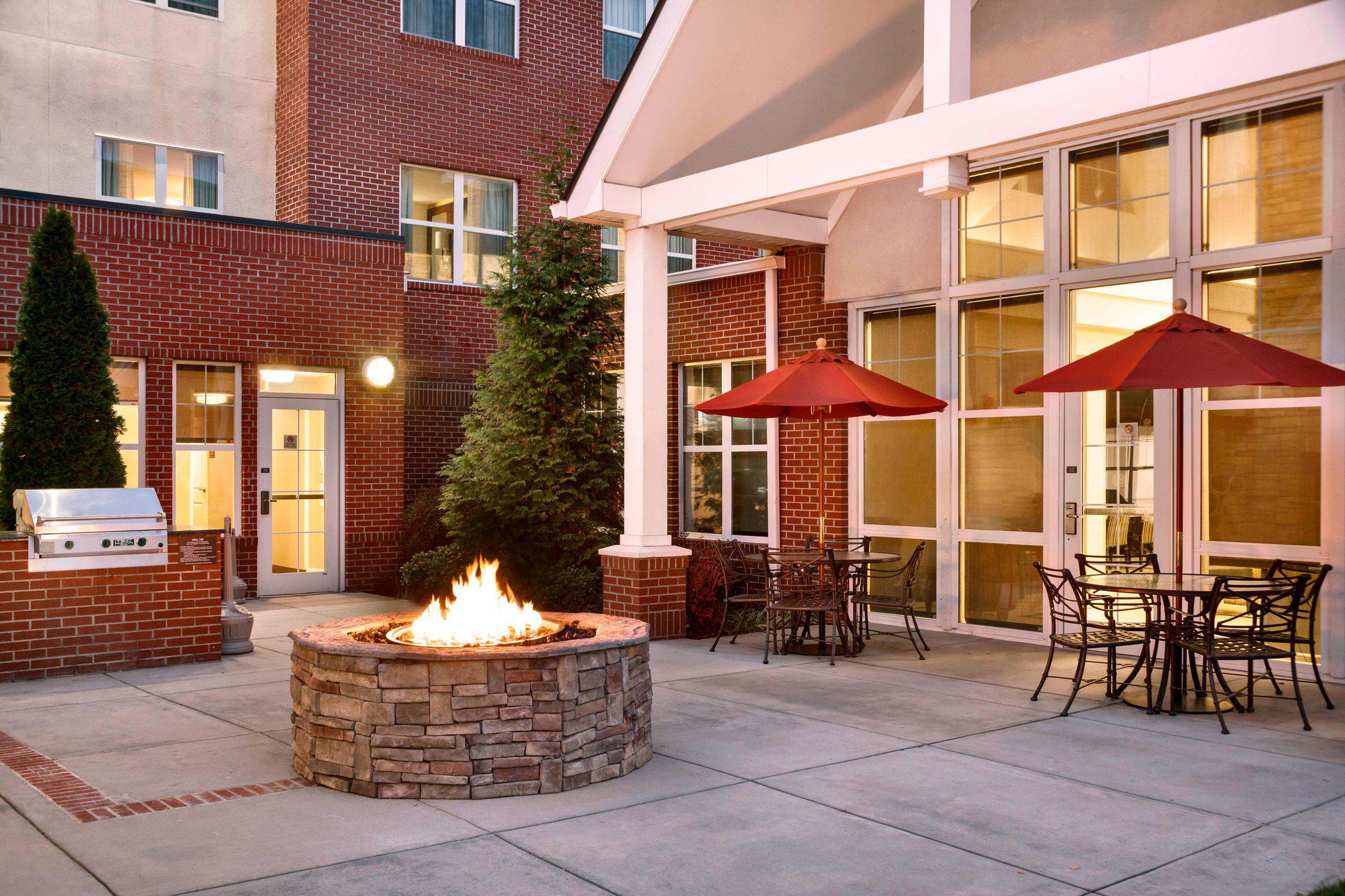 Residence Inn by Marriott Greensboro Airport Photo