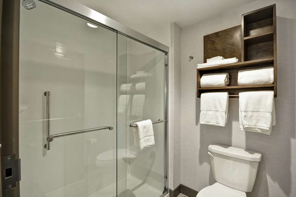 Homewood Suites by Hilton Warren Detroit Image