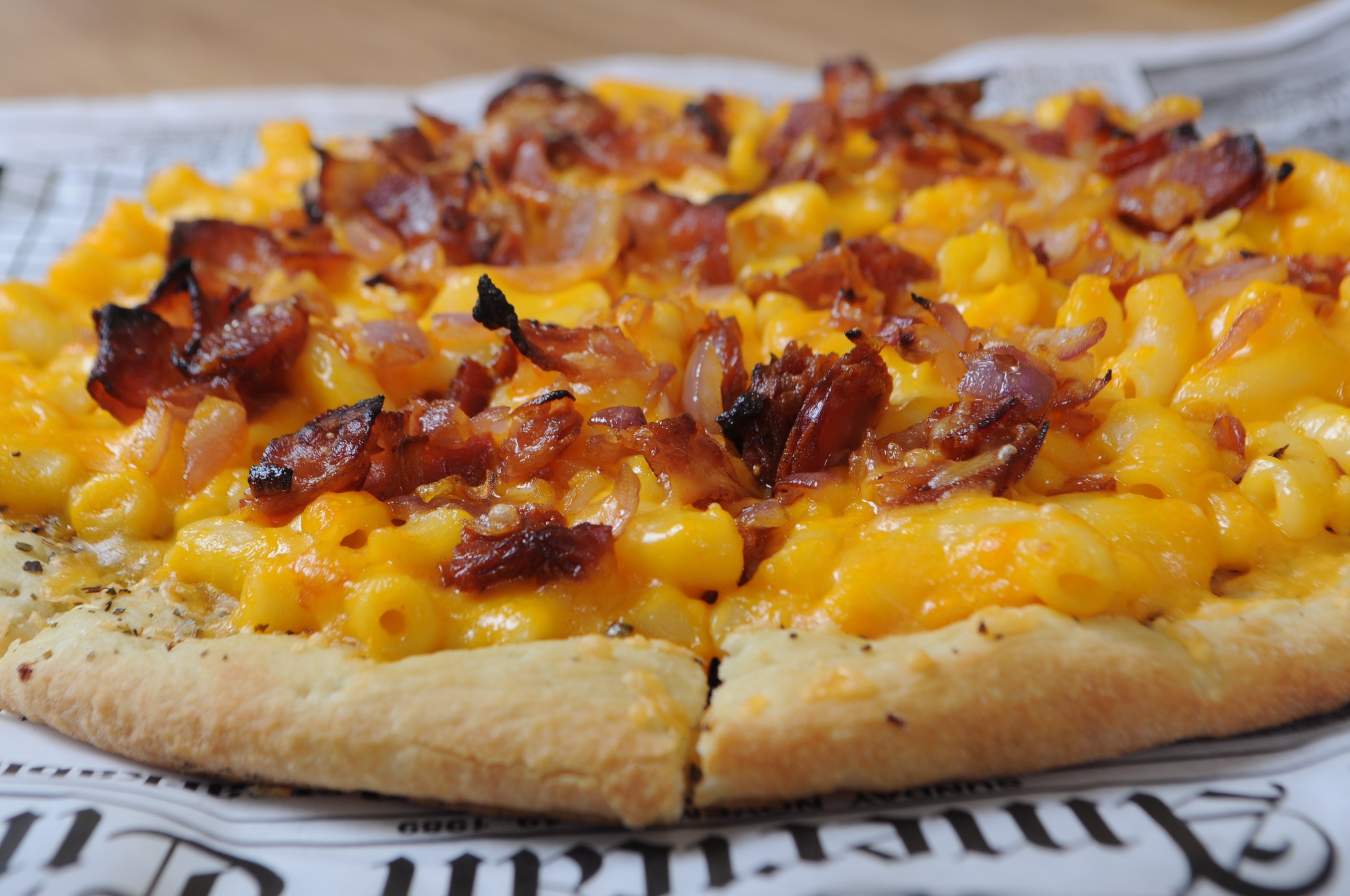 Mac and Cheese Pizza