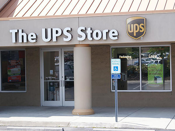 Facade of The UPS Store Lenoir City