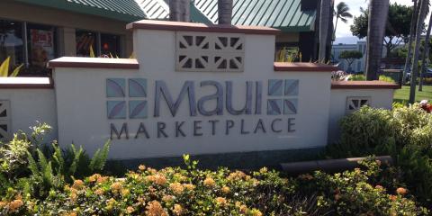 Maui Marketplace Photo