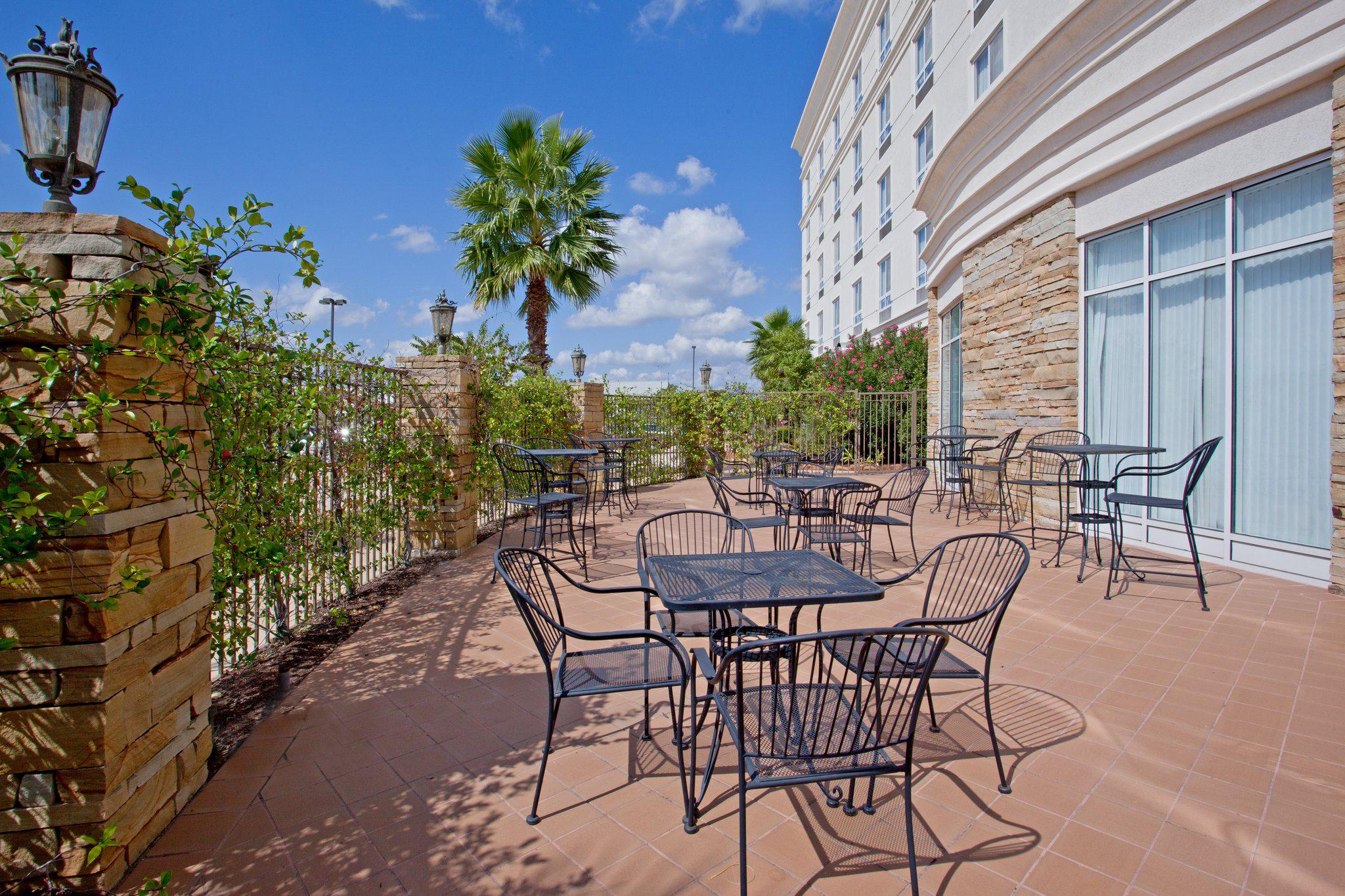 Holiday Inn & Suites College Station-Aggieland Photo