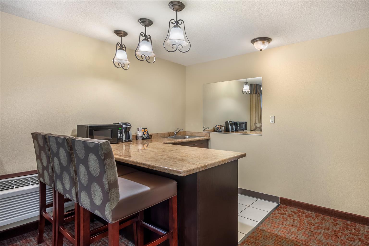 Best Western Windsor Inn Image