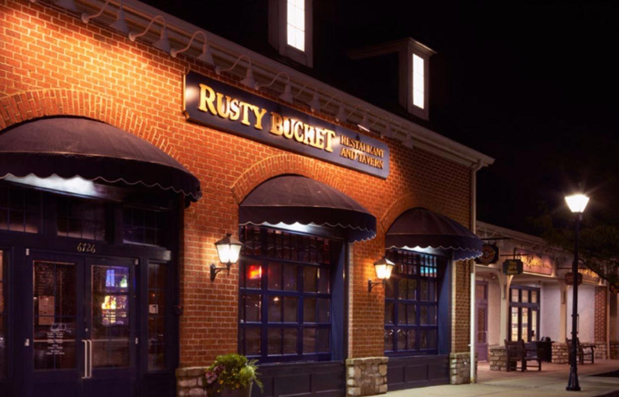 Rusty Bucket Restaurant and Tavern Photo