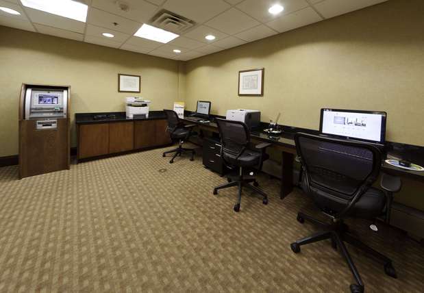 Images Embassy Suites by Hilton Detroit Troy Auburn Hills
