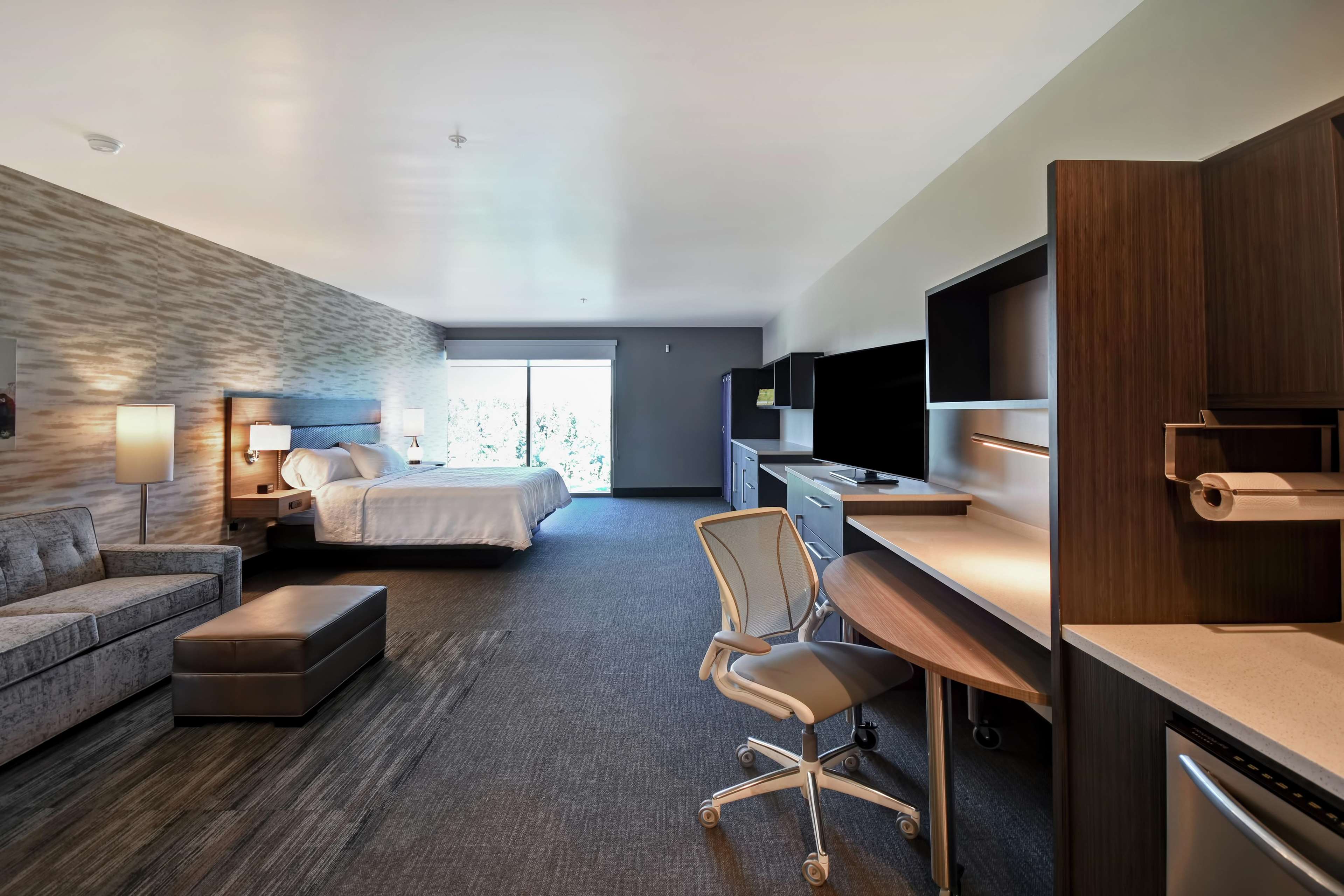 Home2 Suites by Hilton Los Angeles Montebello Photo