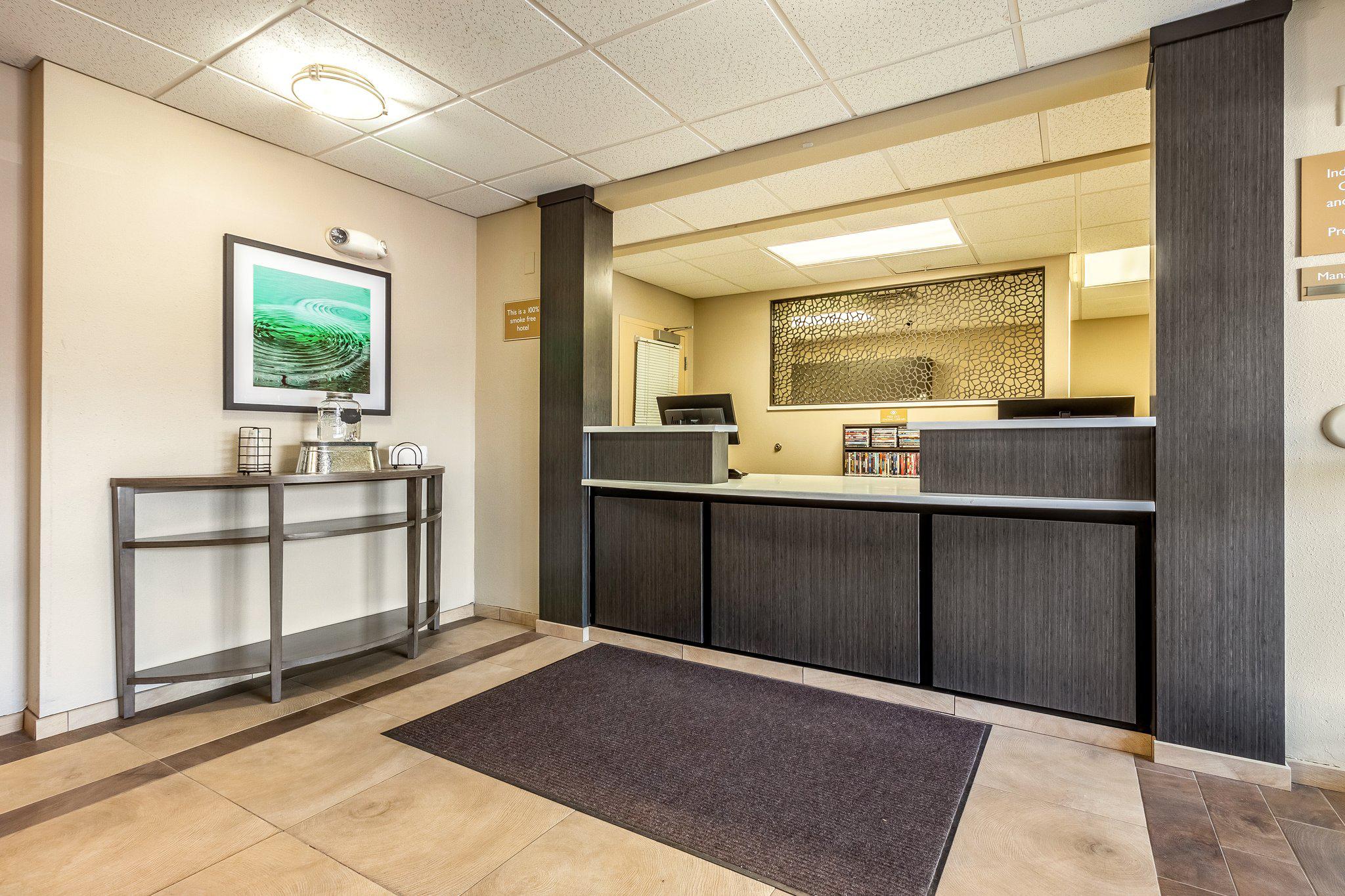 Candlewood Suites Lincoln Photo