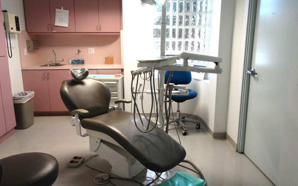 Hollander Dental Associates Photo