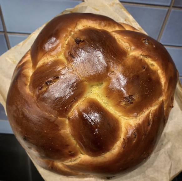 Round Raisin Challah