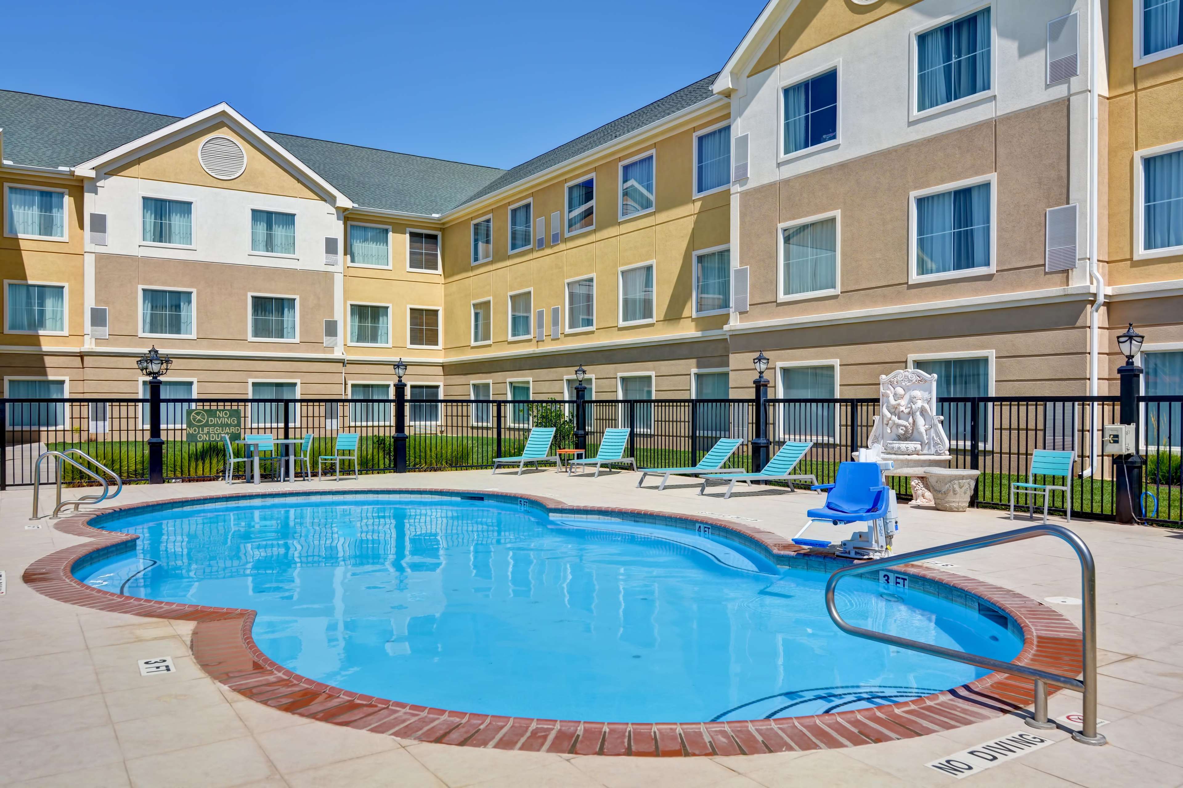 Homewood Suites by Hilton Amarillo Photo