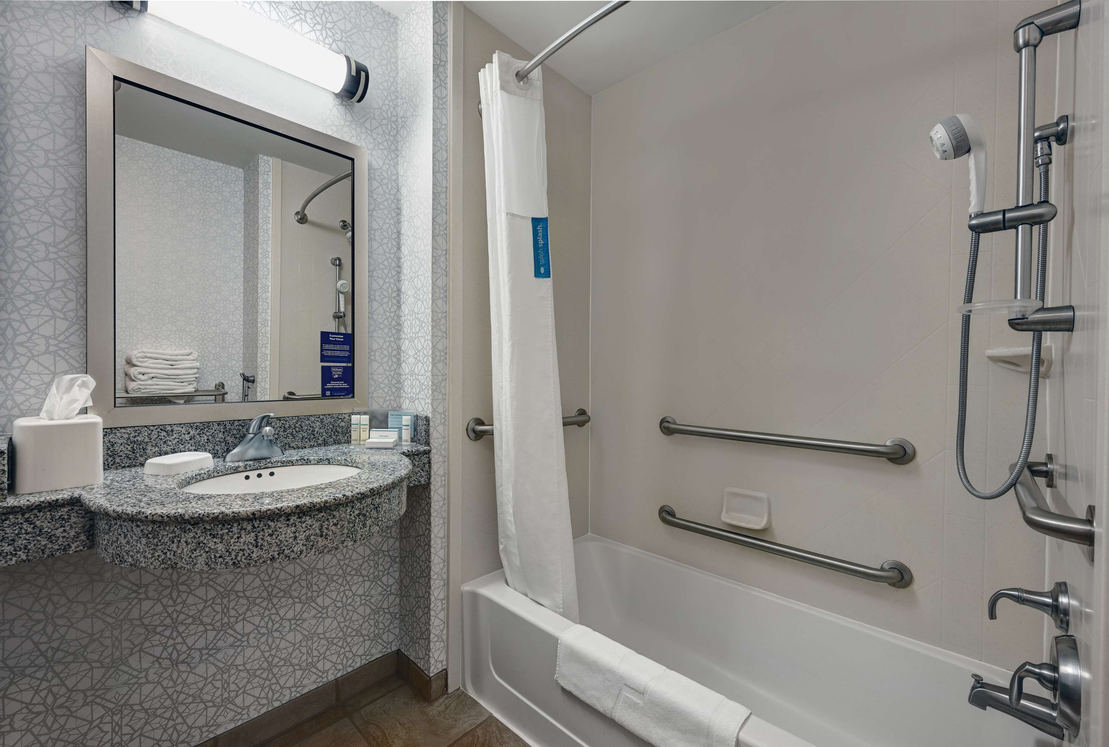 Guest room bath