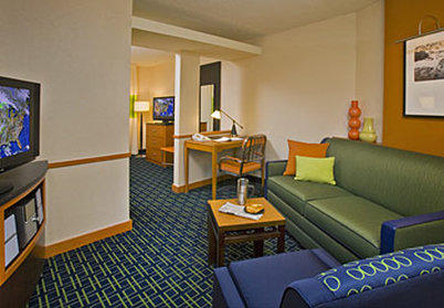 Fairfield Inn & Suites by Marriott Commerce Photo