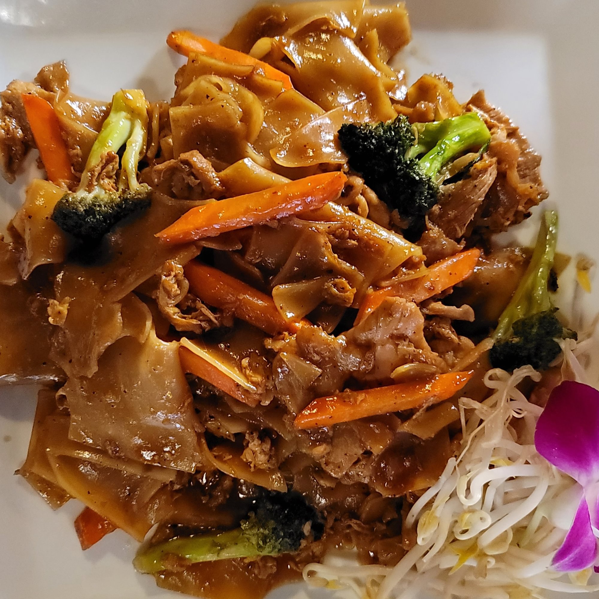 PAD SEE EW HALF PAN
