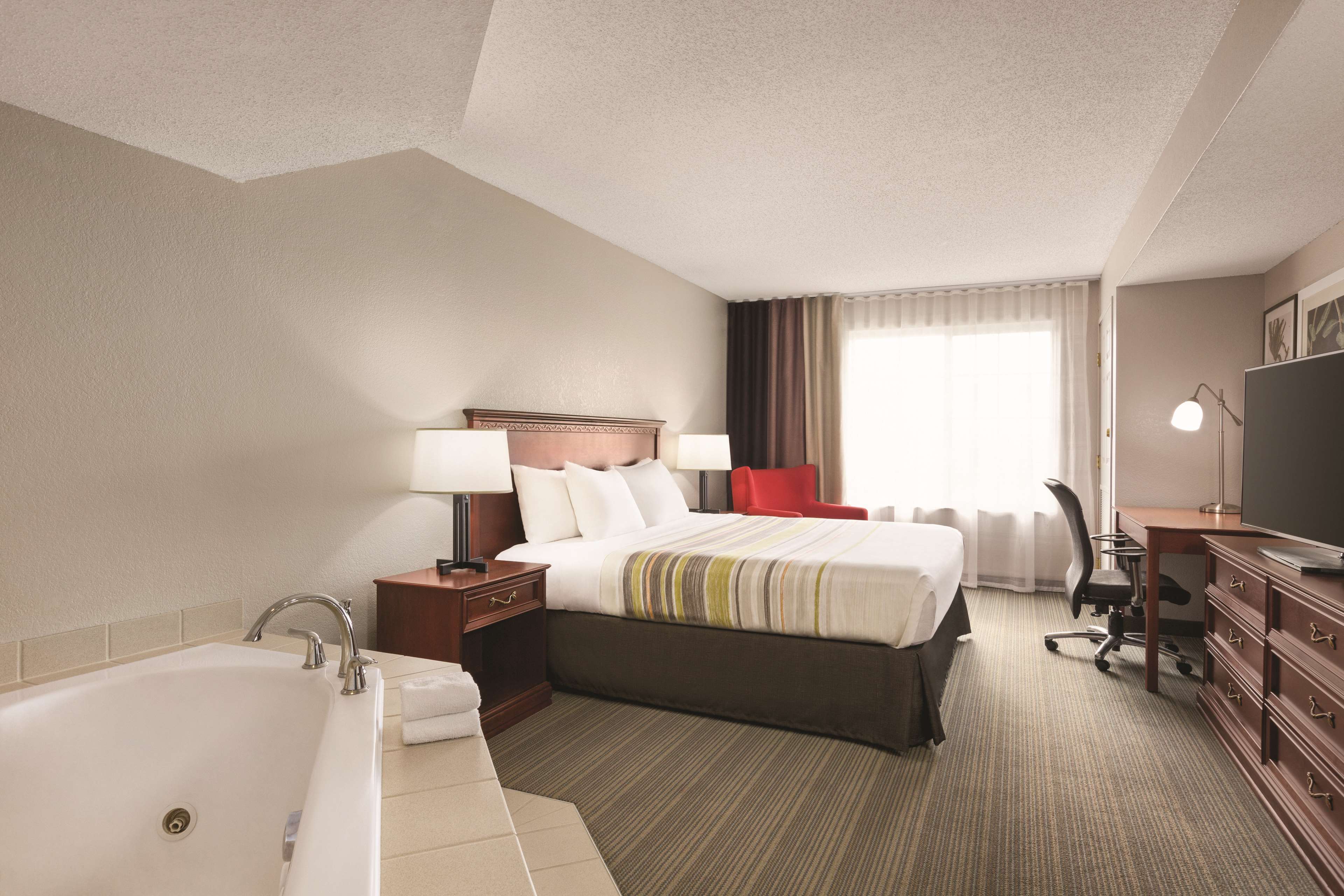 Country Inn & Suites by Radisson, Willmar, MN Photo