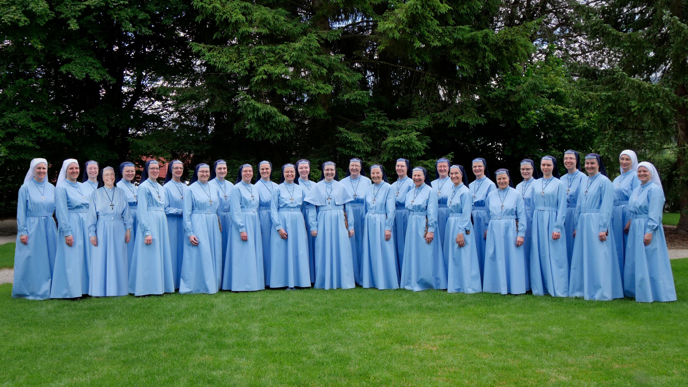 Orden “Dienerinnen der Heiligen Mutter Kirche”