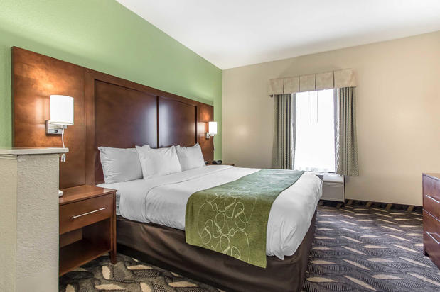 Images Comfort Suites