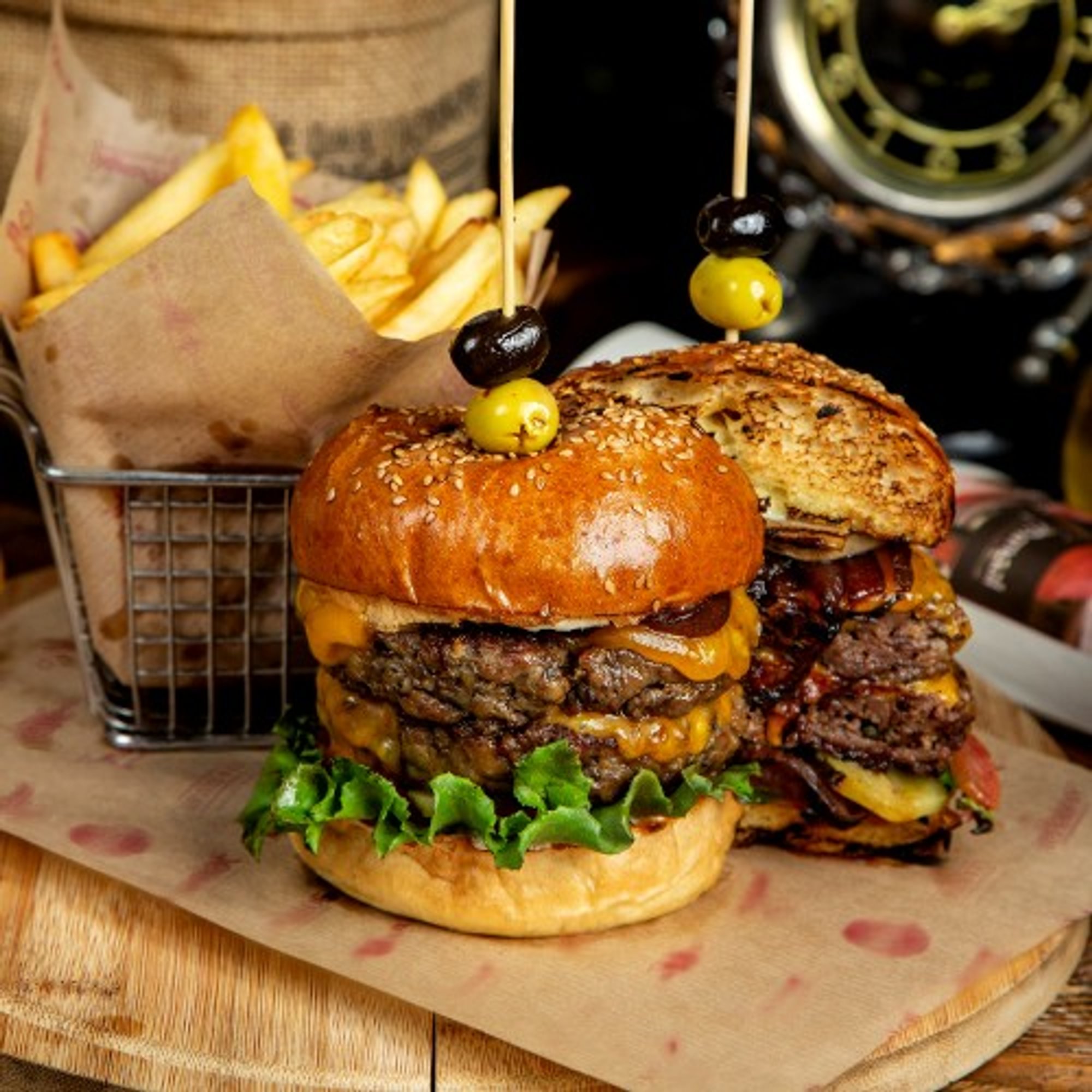 Cheeseburger with French Fries