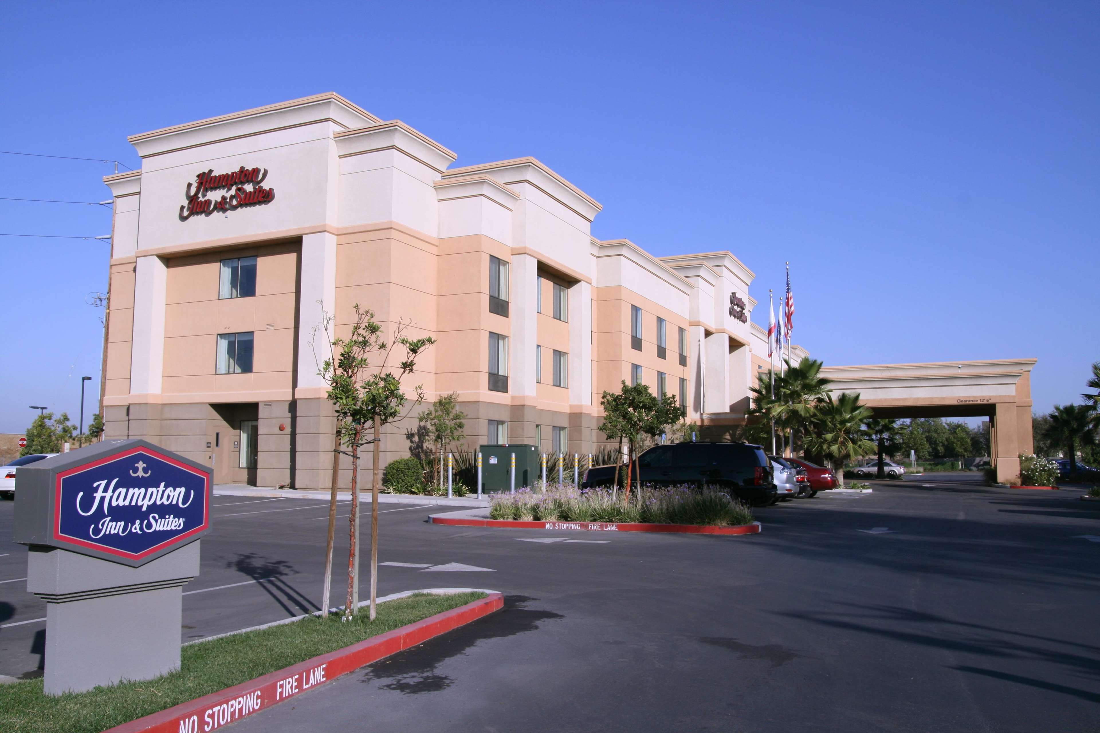 Hampton Inn & Suites Lathrop Photo