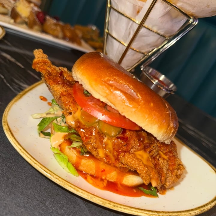 HOT HONEY CATFISH SANDWICH