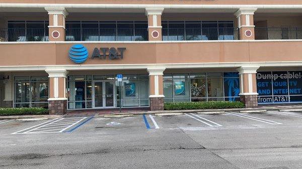 AT&T Store Photo