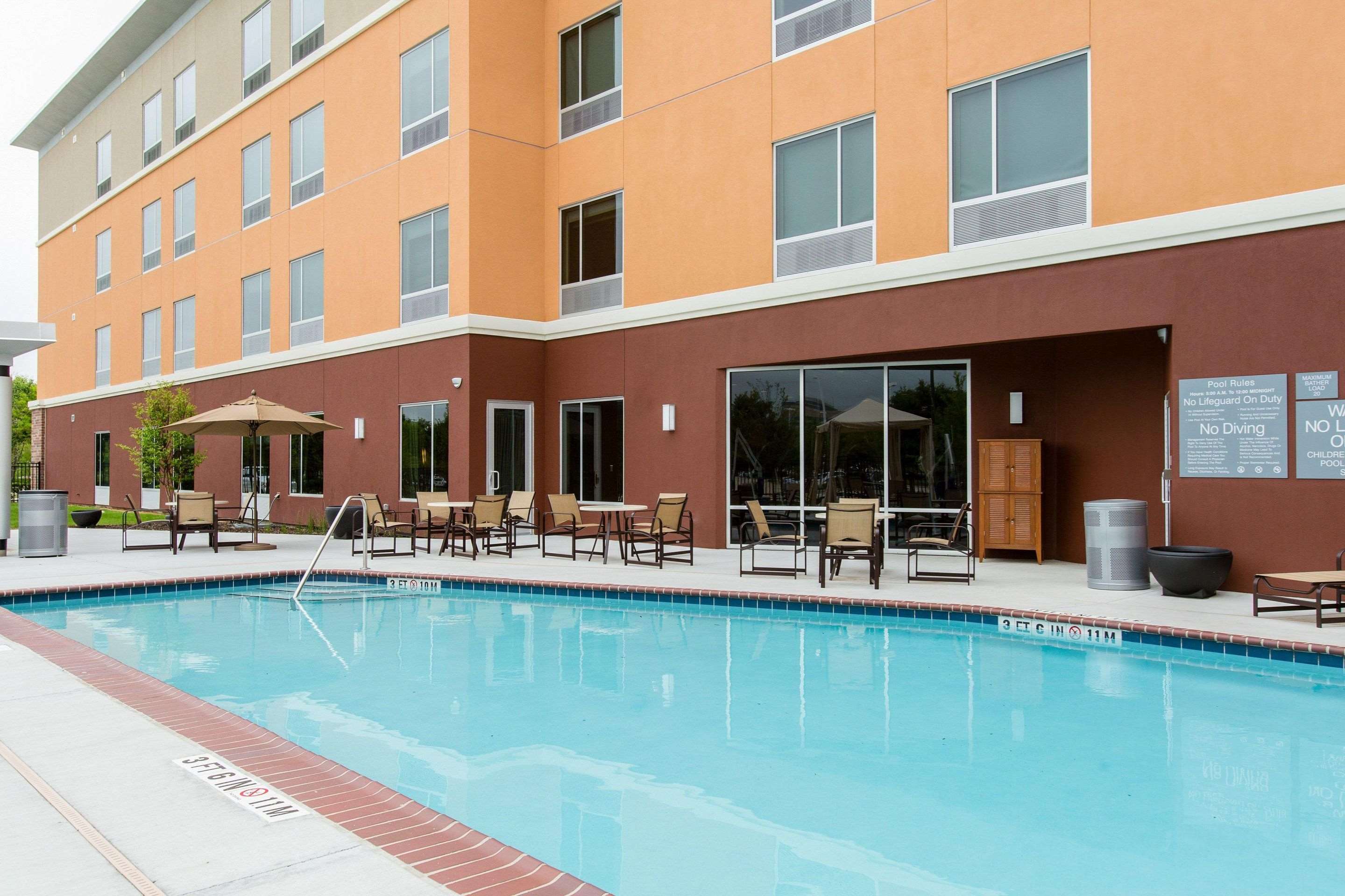 Cambria Hotel Plano Frisco Photo