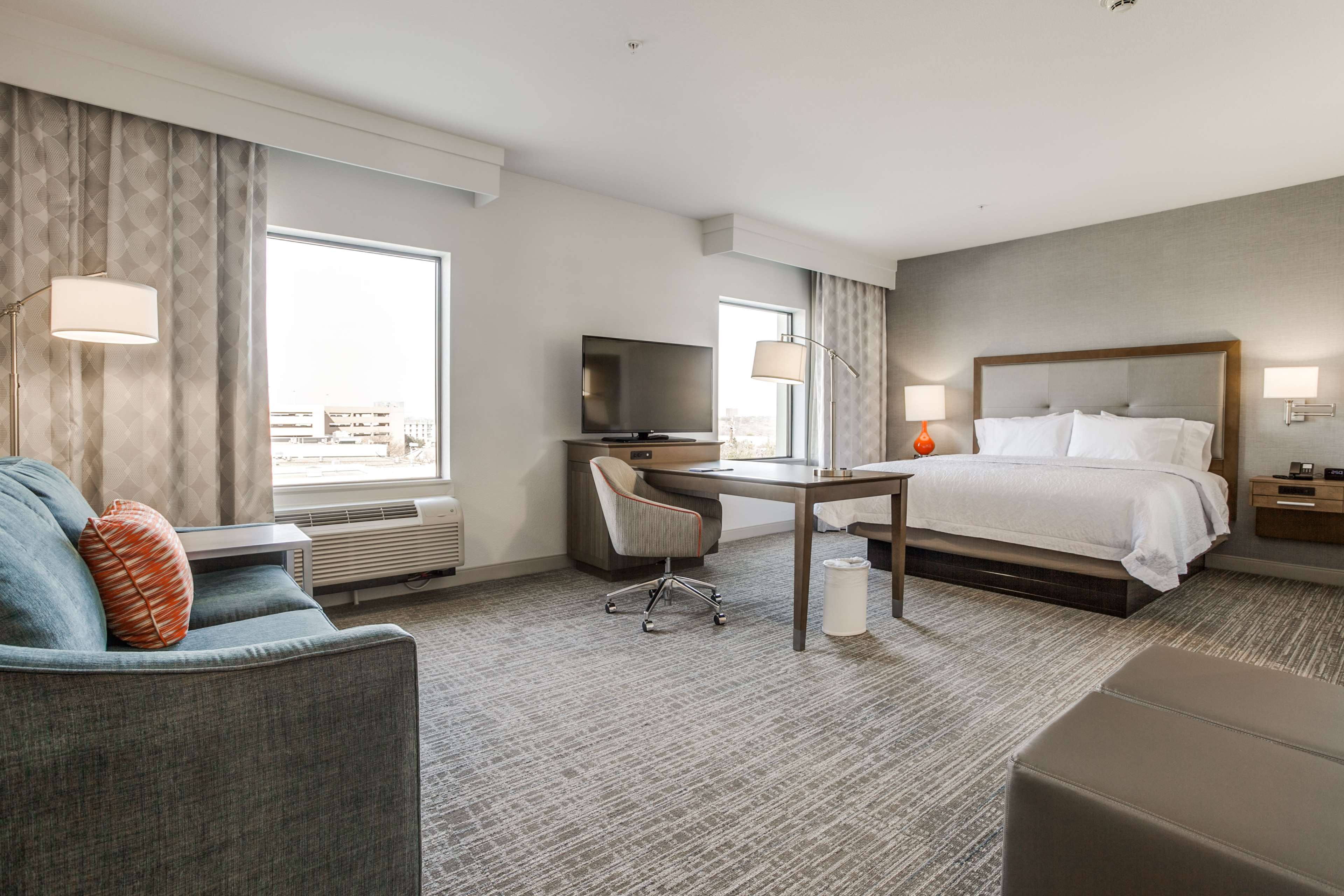 Guest room