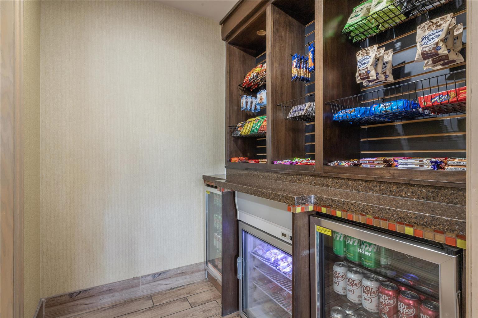 Best Western Aspen Hotel Image