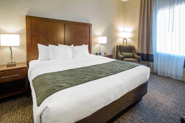 Images Comfort Inn & Suites