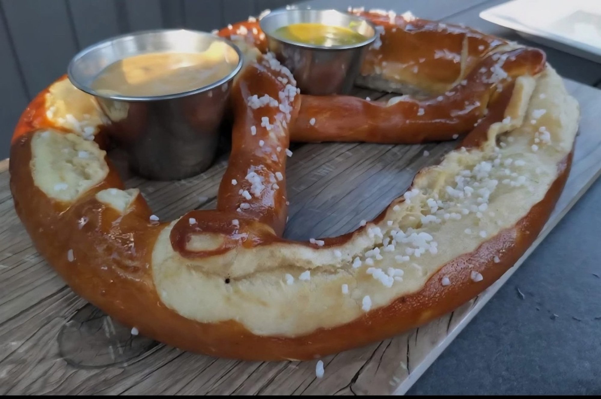 Brew Cheese Pretzel