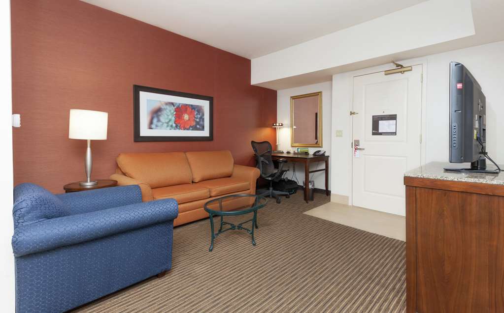 Hilton Garden Inn Palm Springs/Rancho Mirage Image