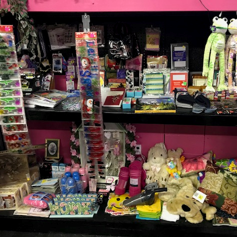 Forever Flowers Gifts &amp; More Logo