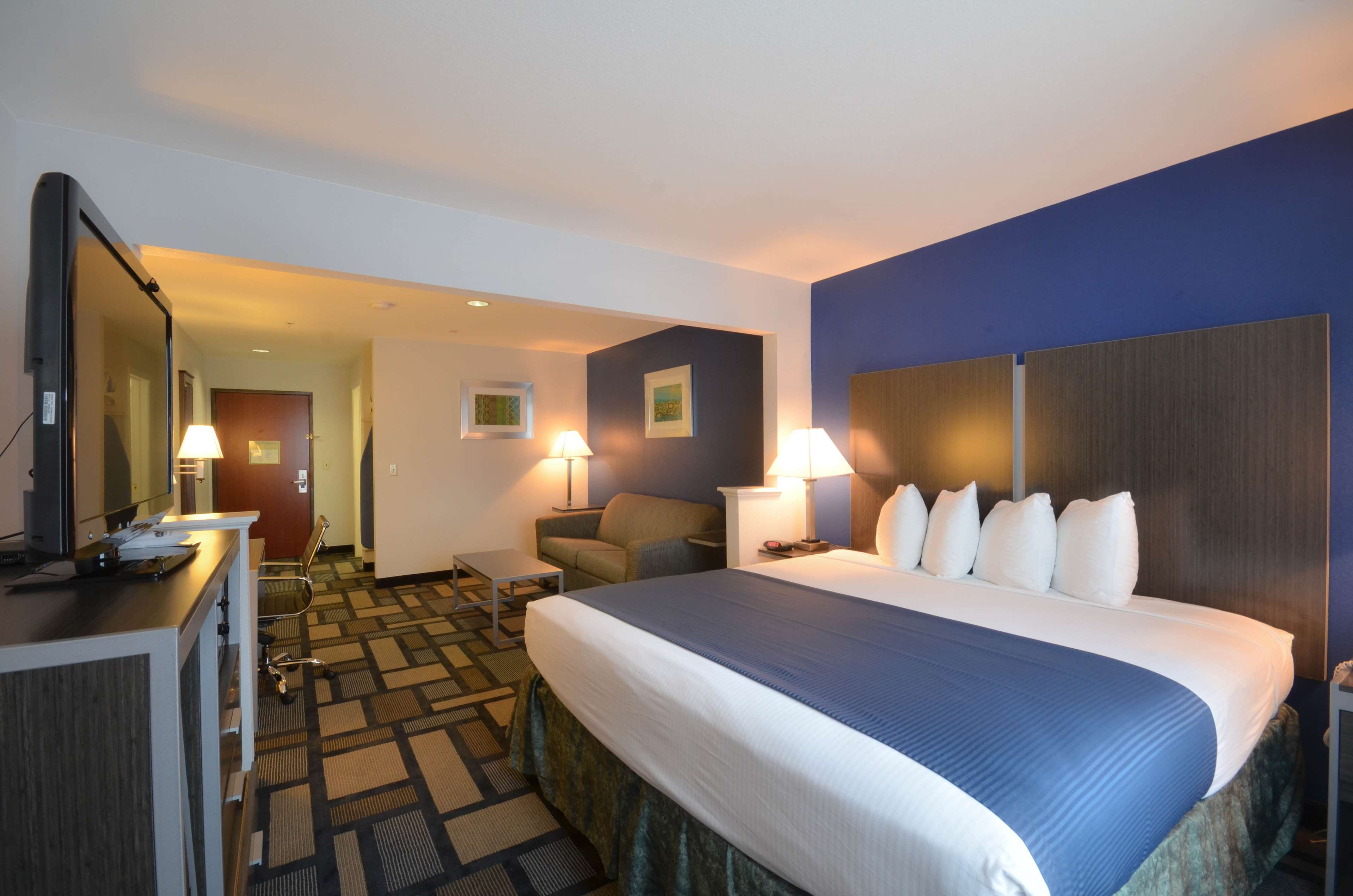 Best Western Galleria Inn & Suites Photo