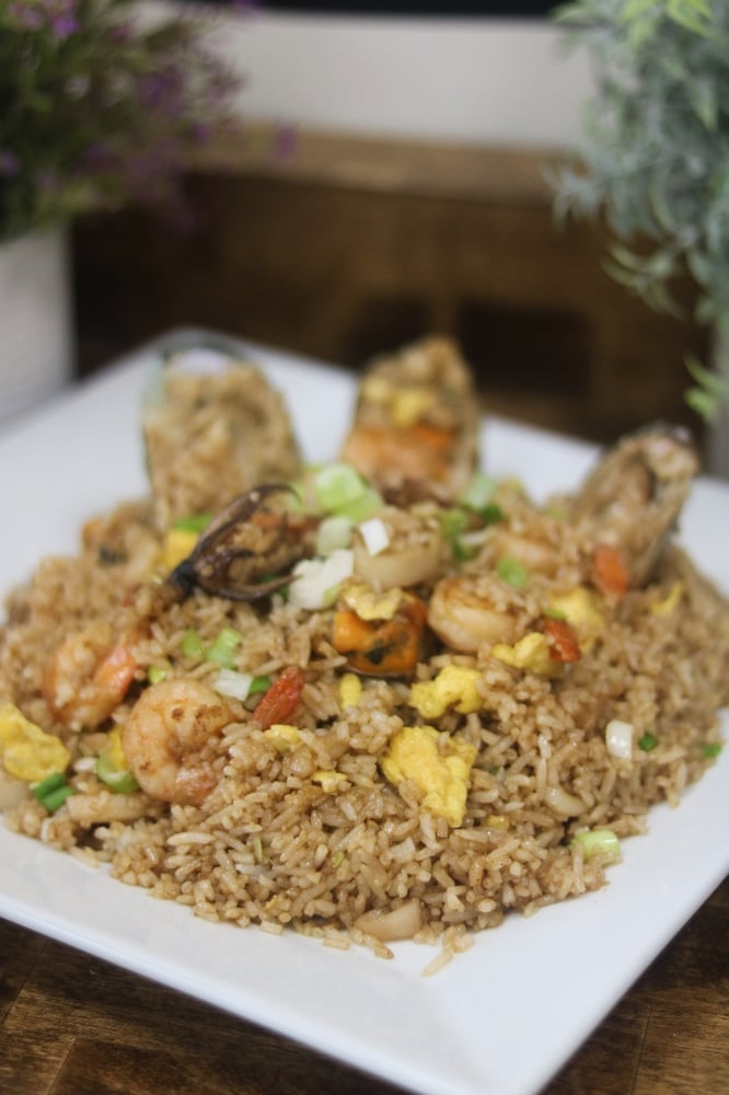 Bowl 16 - Arroz Chaufa de Mariscos