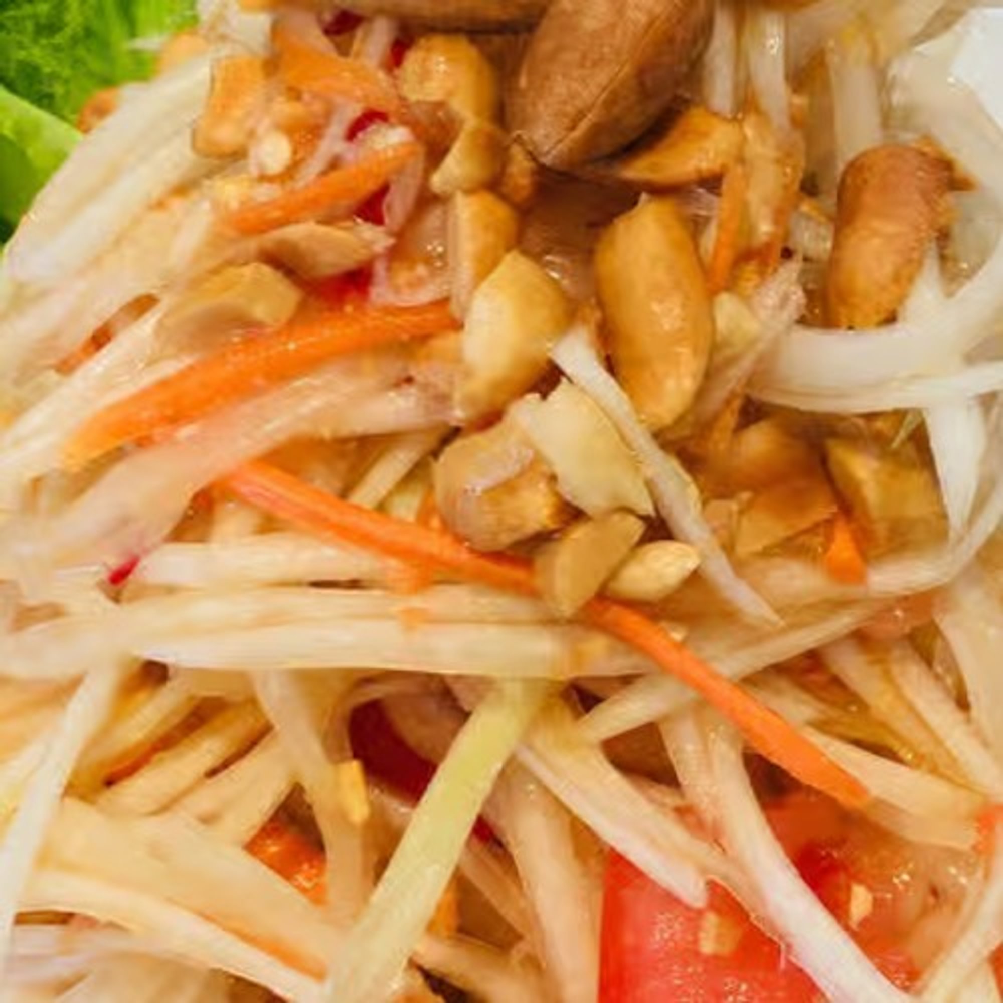 Som Tum (Papaya Salad)