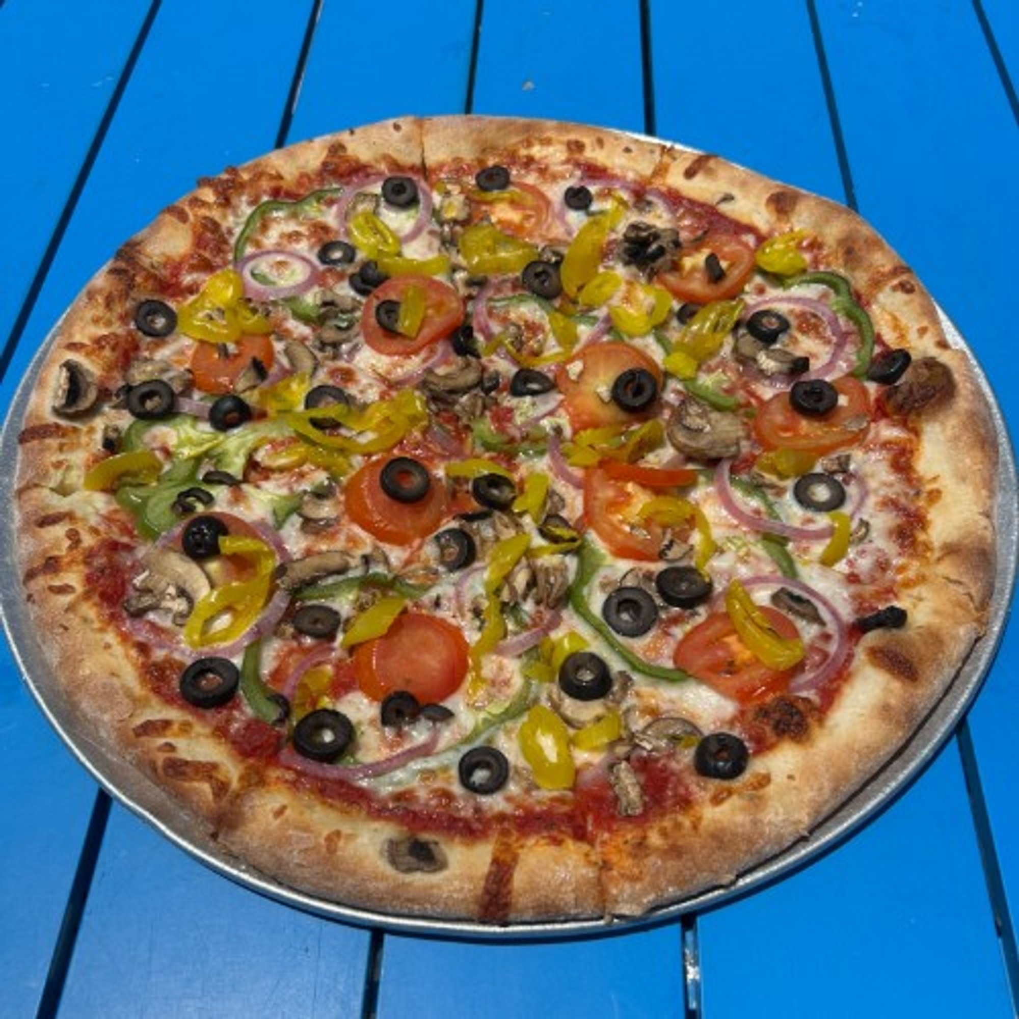 Shoreline Veggie Pizza 16"