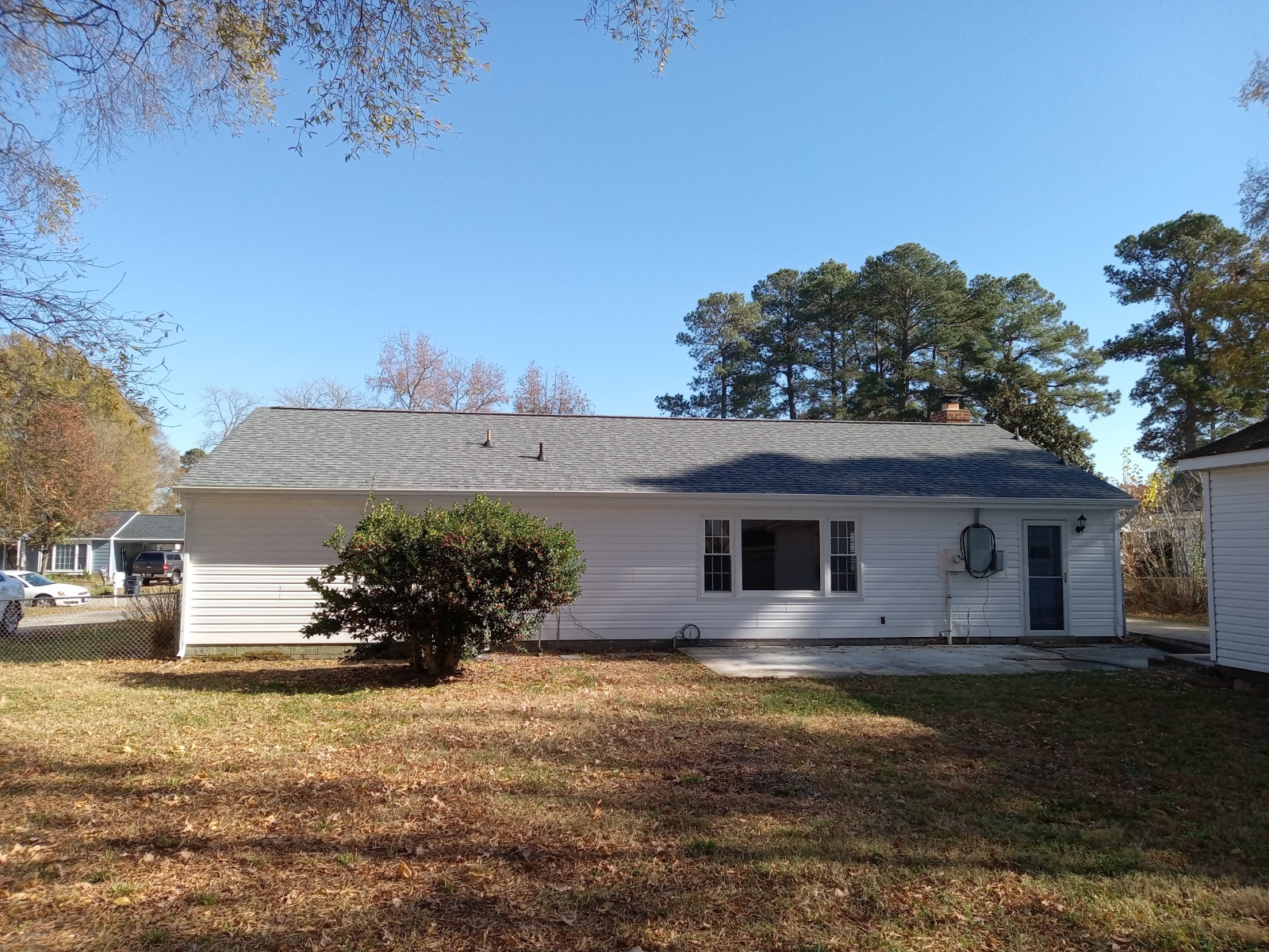 Professional Gutter Service Image