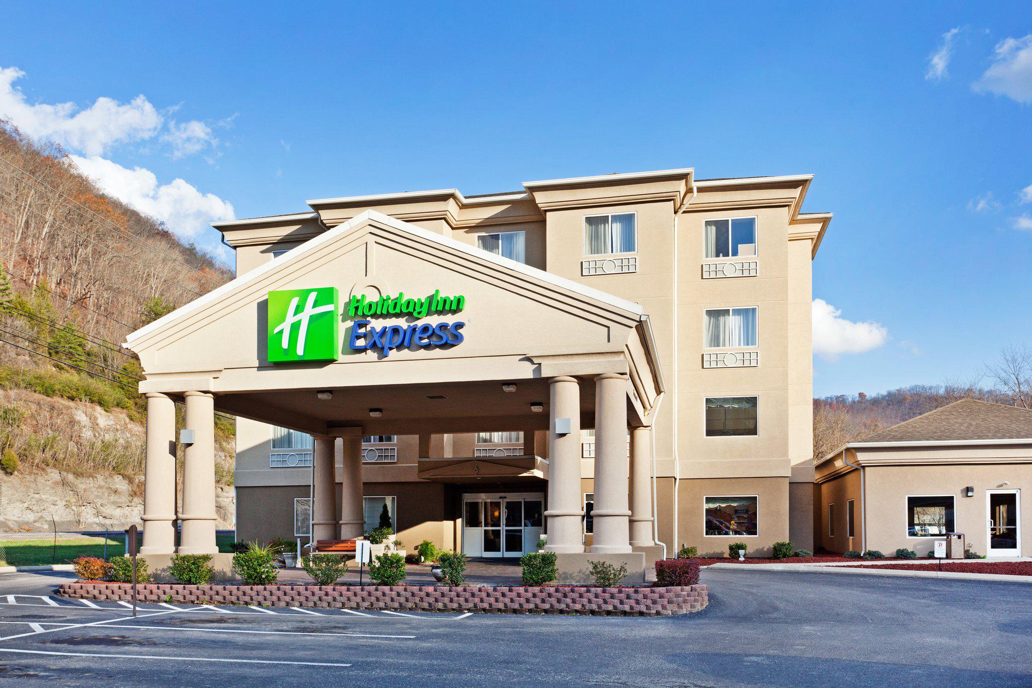 Holiday Inn Express & Suites Pikeville Photo