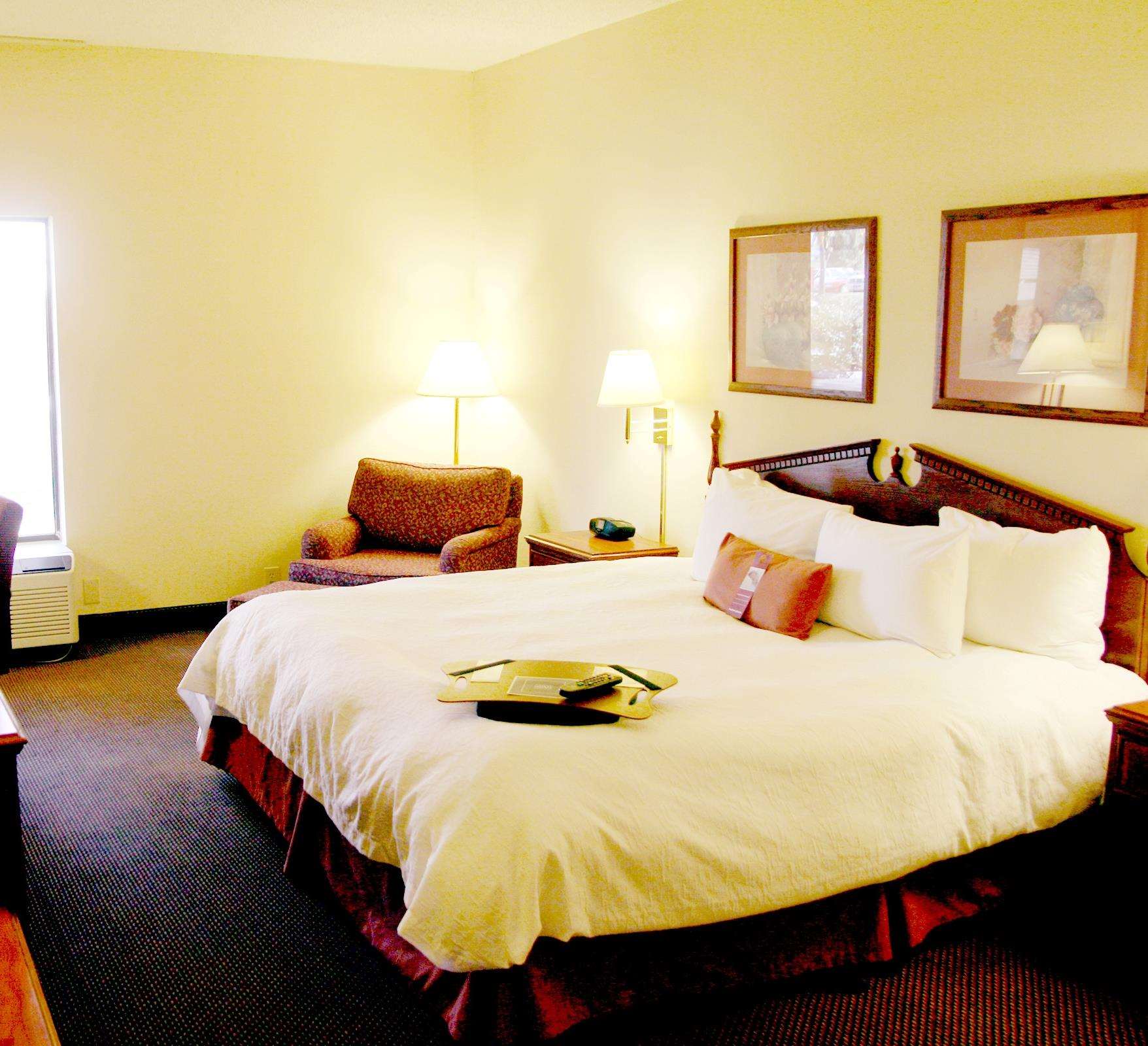 Hampton Inn Columbus-South Photo