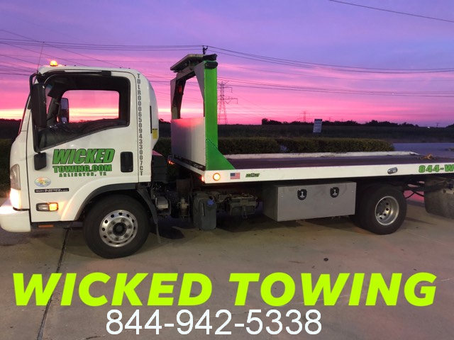 Wicked Towing Photo