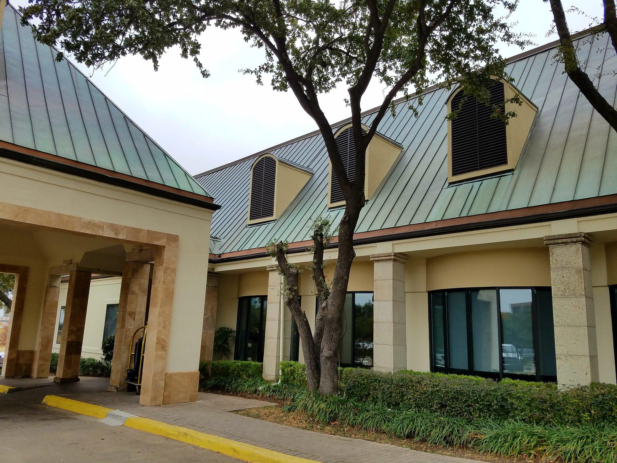 Holiday Inn Irving - Las Colinas Photo