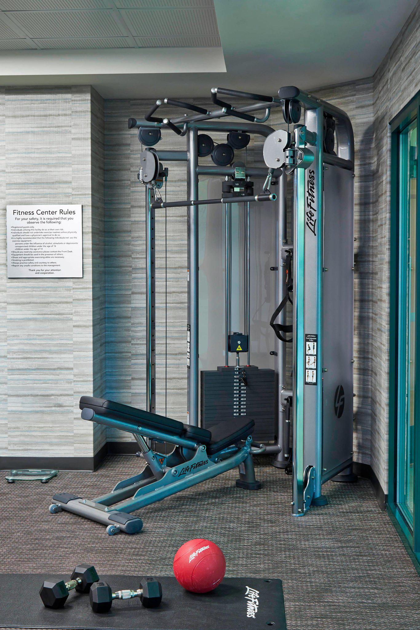 Courtyard by Marriott Lake George Photo