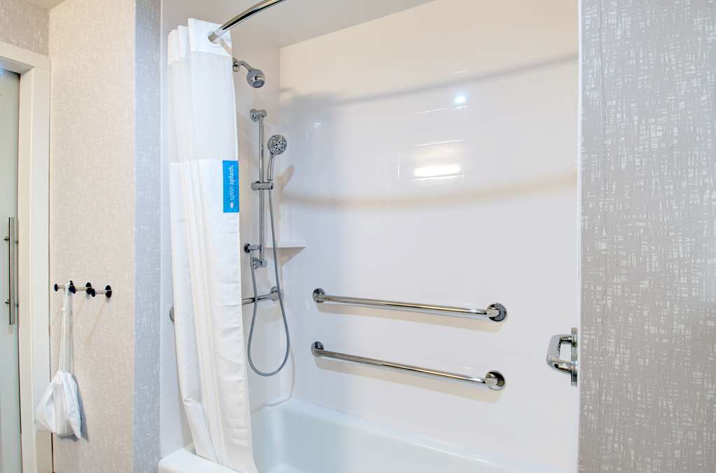 Hampton Inn & Suites Portland West Image